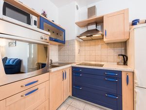 24058224-Ferienwohnung-4-Split-300x225-5