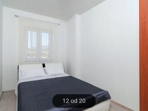 24058359-Ferienwohnung-6-Split-300x225-4