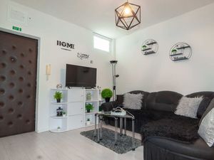 24058490-Ferienwohnung-6-Split-300x225-3