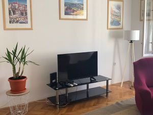 24058679-Ferienwohnung-3-Split-300x225-1