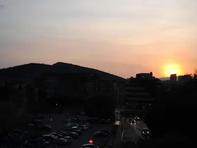 Direkte Umgebung des Objekts. Aussicht, Sonnenuntergang