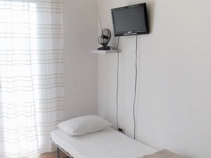 23927130-Ferienwohnung-3-Splitska-300x225-4