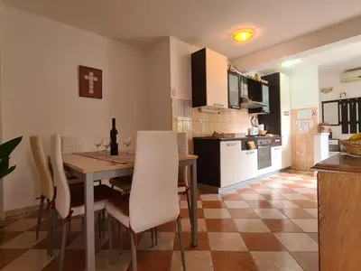 Ferienwohnung für 5 Personen (70 m²) in Splitska 8/10