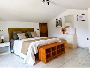 23523282-Ferienwohnung-4-Spoleto-300x225-4