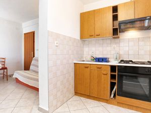 19163436-Ferienwohnung-4-Sreser-300x225-5