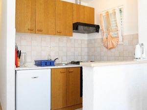 19163437-Ferienwohnung-5-Sreser-300x225-4