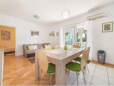 Ferienwohnung für 8 Personen (80 m²) in Srima 8/10