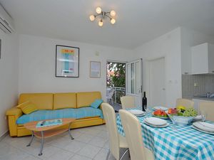 23940330-Ferienwohnung-5-Srima-300x225-3