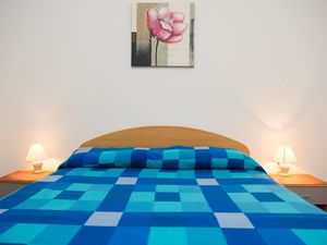 23946467-Ferienwohnung-2-Srima-300x225-4