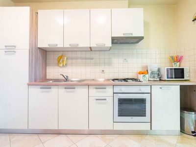 Ferienwohnung für 4 Personen (53 m²) in Srima 9/10