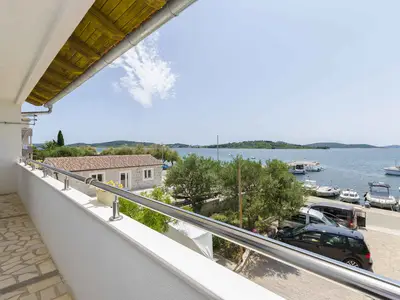 Ferienwohnung für 6 Personen (120 m²) in Srima 2/10