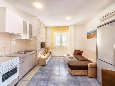 Ferienwohnung für 5 Personen (50 m²) in Srima 9/10