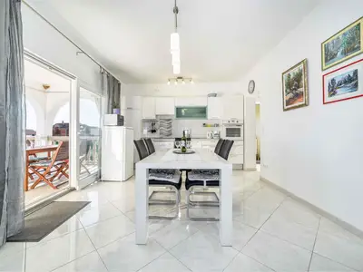 Ferienwohnung für 8 Personen (80 m²) in Srima 1/10