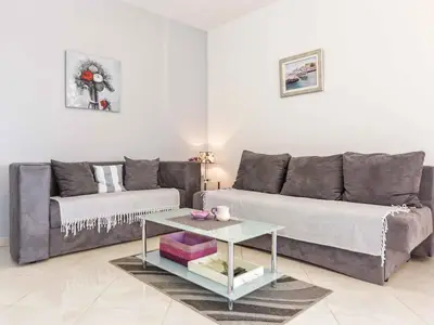 Ferienwohnung für 8 Personen (80 m²) in Srima 8/10