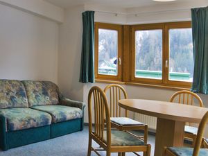 23580786-Ferienwohnung-4-St. Anton am Arlberg-300x225-2