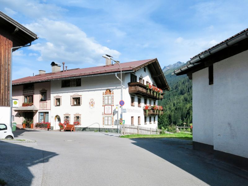 23846604-Ferienwohnung-6-St. Anton am Arlberg-800x600-0