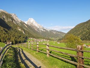 23851905-Ferienwohnung-6-St. Anton am Arlberg-300x225-2