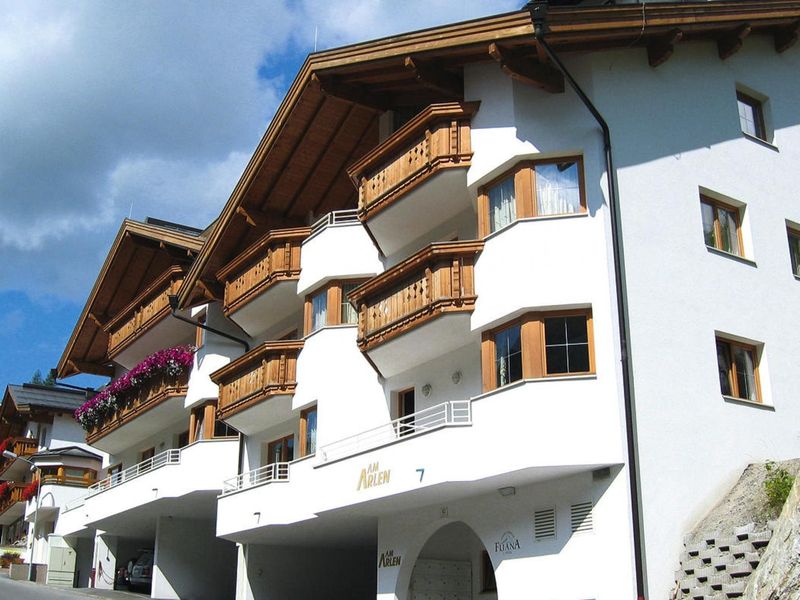 23288632-Ferienwohnung-4-St. Anton am Arlberg-800x600-2