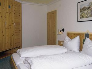 23288637-Ferienwohnung-6-St. Anton am Arlberg-300x225-2