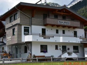 24016704-Ferienwohnung-6-St. Anton am Arlberg-300x225-0