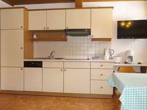 23851918-Ferienwohnung-4-St. Anton am Arlberg-300x225-5