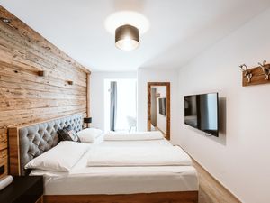 23898367-Ferienwohnung-6-St. Anton am Arlberg-300x225-1