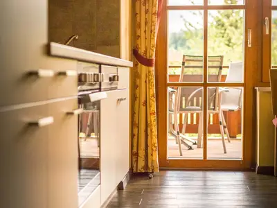 Küche und Sitzecke Abendsonne