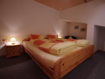 Schlafzimmer 2 mit Doppelbett