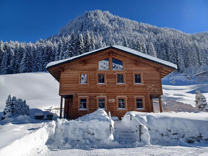 19160316-Ferienwohnung-5-St. Gallenkirch-800x600-0