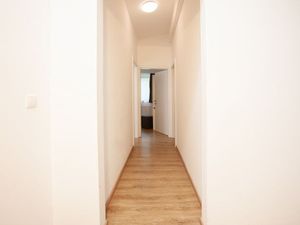 22210033-Ferienwohnung-6-St. Gallenkirch-300x225-2