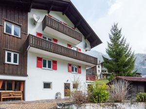 23326477-Ferienwohnung-8-St. Gallenkirch-300x225-1