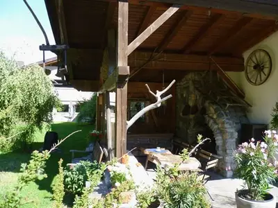 Garten mit Pergola