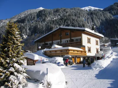 Hausansicht Winter