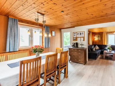 DiningRoom