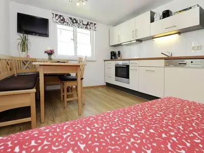 Küche Ferienwohnung StGallenkirch (2)
