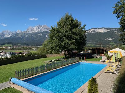 Resizenz-Sonnleitn-St_Johann-Tirol-Pool-Kaiser - 1