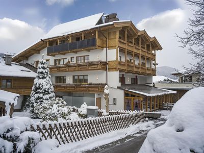 Hotel Theresia Garni - Hausansicht - Winter