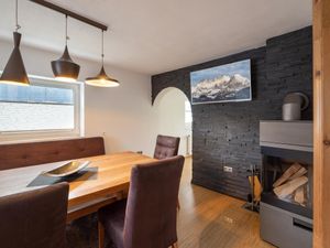 23530427-Ferienwohnung-8-St. Johann in Tirol-300x225-4