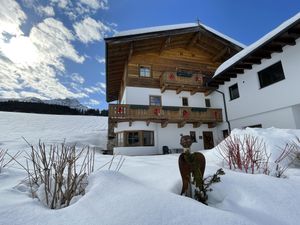 23846375-Ferienwohnung-5-St. Johann in Tirol-300x225-1