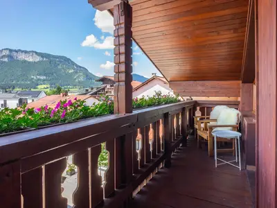 Balkon. gemütlicher Balkon mit Kaiser-Blick