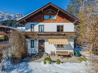 Außenseite Ferienhaus [Winter]