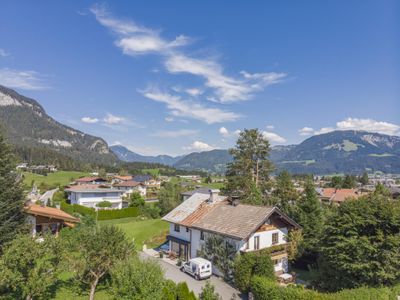 Außenseite Ferienhaus [Sommer]