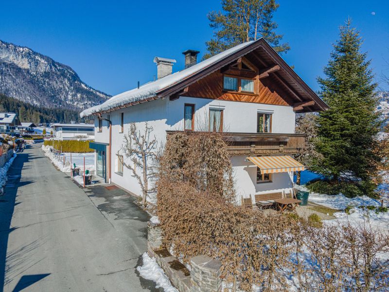 23896329-Ferienwohnung-4-St. Johann in Tirol-800x600-0