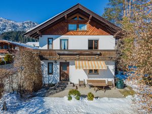 23896329-Ferienwohnung-4-St. Johann in Tirol-300x225-4