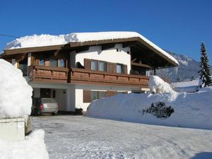 24006086-Ferienwohnung-4-St. Johann in Tirol-300x225-2