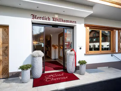 Hotel Theresia Garni - Eingangsbereich