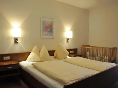 Wohnung 4_Schlafzimmer