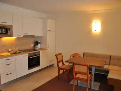 Wohnung 4_Küche und Essbereich