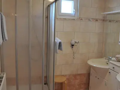 Wohnung 4_Badezimmer