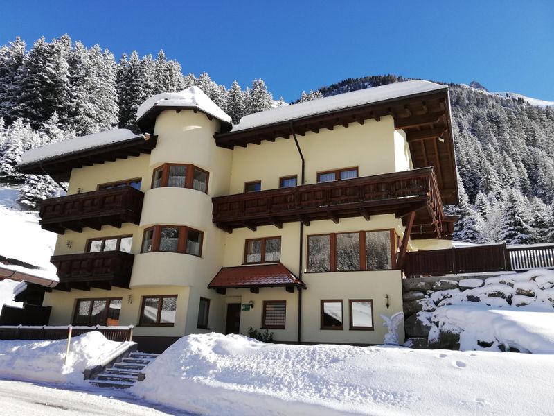 23875618-Ferienwohnung-4-St. Leonhard im Pitztal-800x600-0